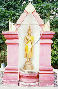 Pratat Yonok Nakon Sangkum, Ko Mae Mai, Ban Nong Nam, Chiang Saen (Picture 8) 12.8 K